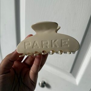 Parke Cream Hair Claw Clip